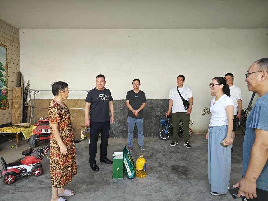 八一1.jpg