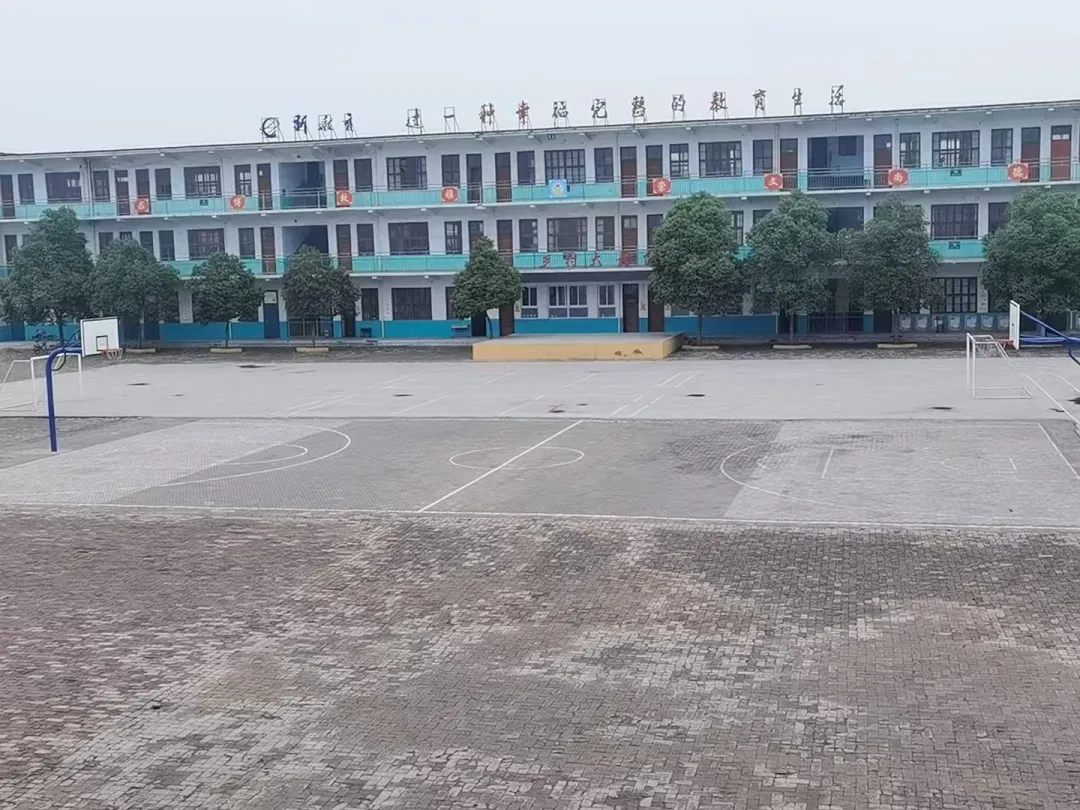 1760064940430492.png 图片2222.png